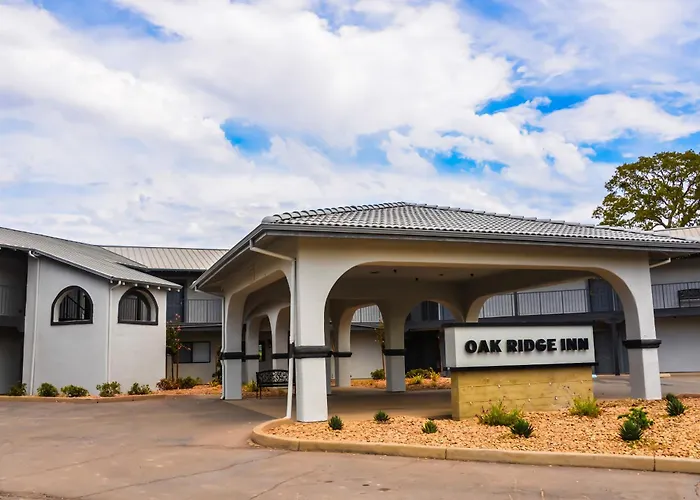 Oak Ridge Inn