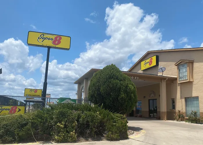 Super 8 By Wyndham Decatur Texas Hotel
