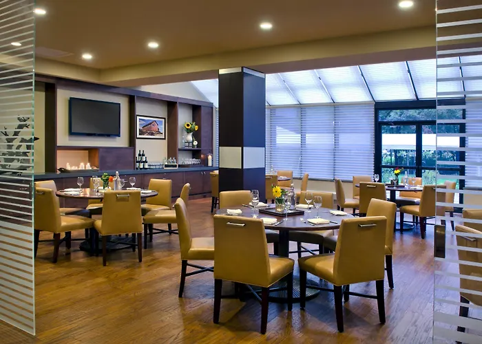 Trumbull Marriott Shelton