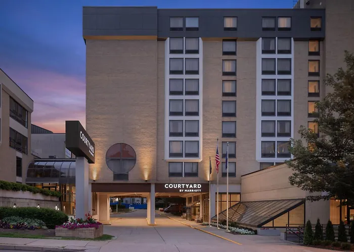 Courtyard By Marriott Pittsburgh University Center