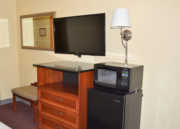 Columbus Grand Hotel & Banquet Center