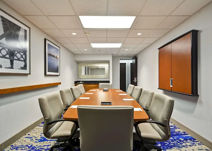 Hampton Inn Detroit Northville