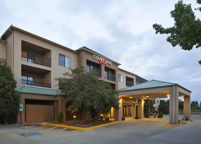 Courtyard By Marriott Springfield