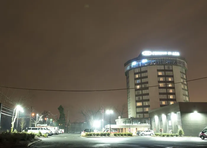 Crowne Plaza Saddle Brook By Ihg Hotel