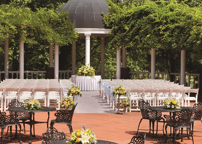Doubletree By Hilton Charlottesville