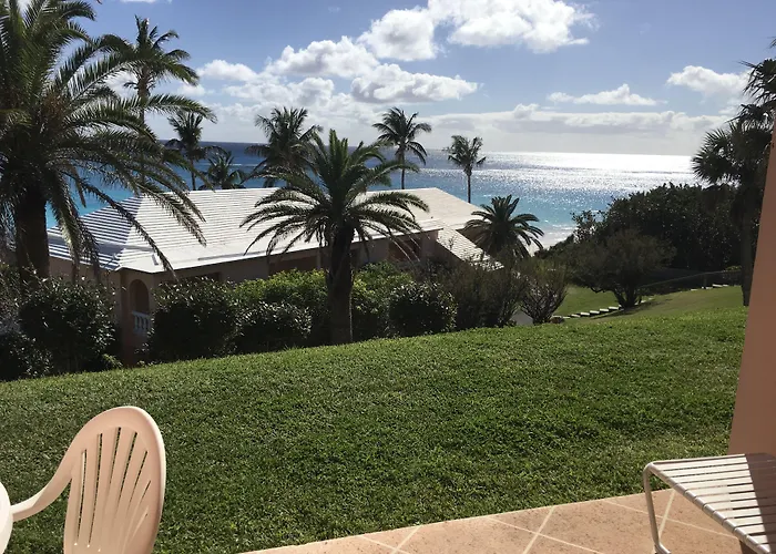 Coco Reef Bermuda Hotel Mount Pleasant