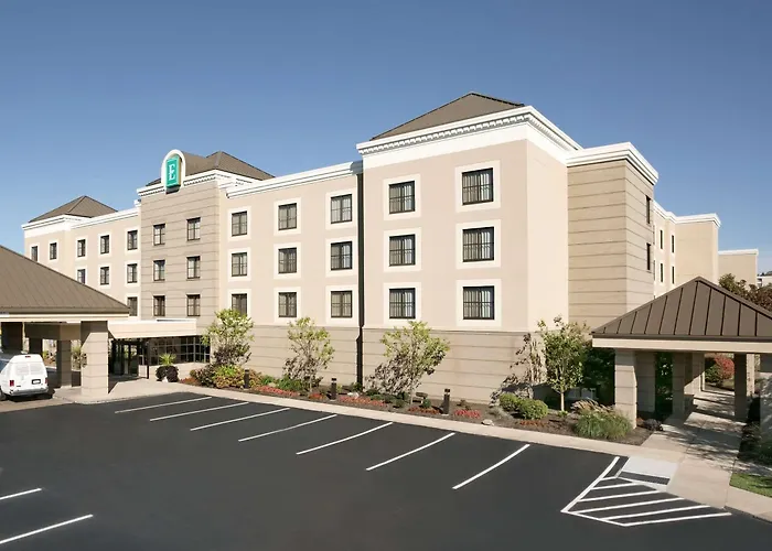 Embassy Suites Cleveland - Beachwood