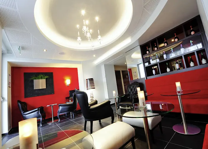 Mercure Paris Tour Eiffel Pont Mirabeau