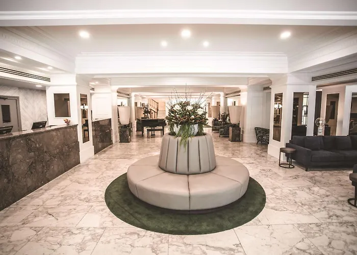 Savoy On Little Collins