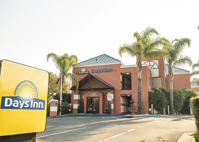 Days Inn By Wyndham Concord