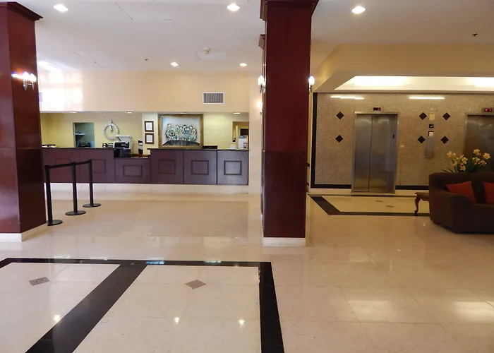 North Miami Beach Gardens Inn & Suites (Adults Only)