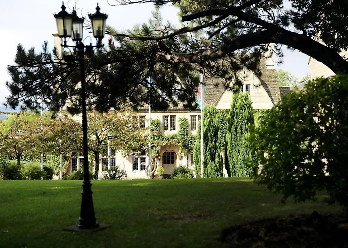 Hatton Court Hotel