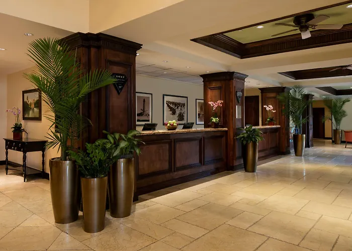 Jupiter Beach Resort & Spa