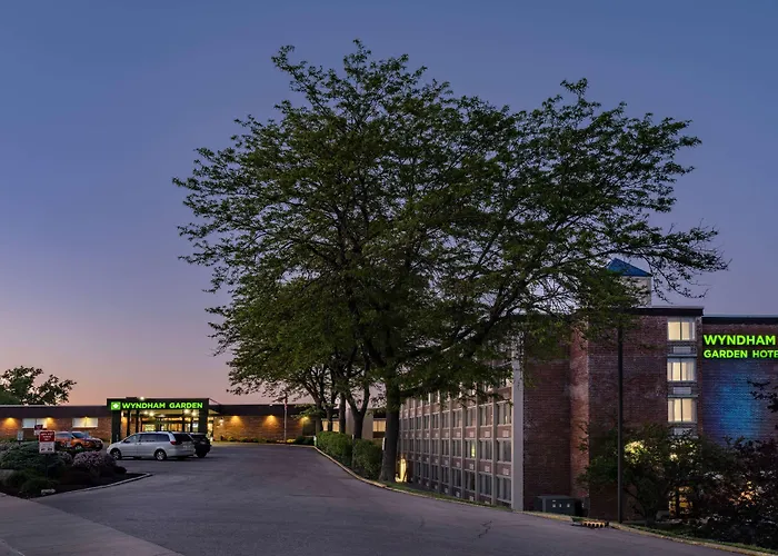 Wyndham Garden Kenosha Harborside