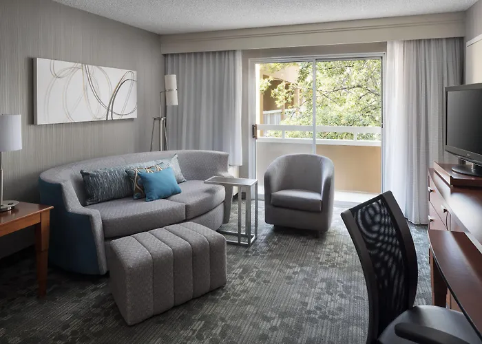 Courtyard By Marriott San Mateo Foster City