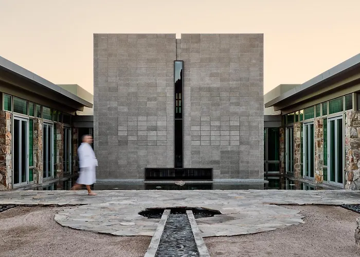 Sanctuary Camelback Mountain Resort And Spa