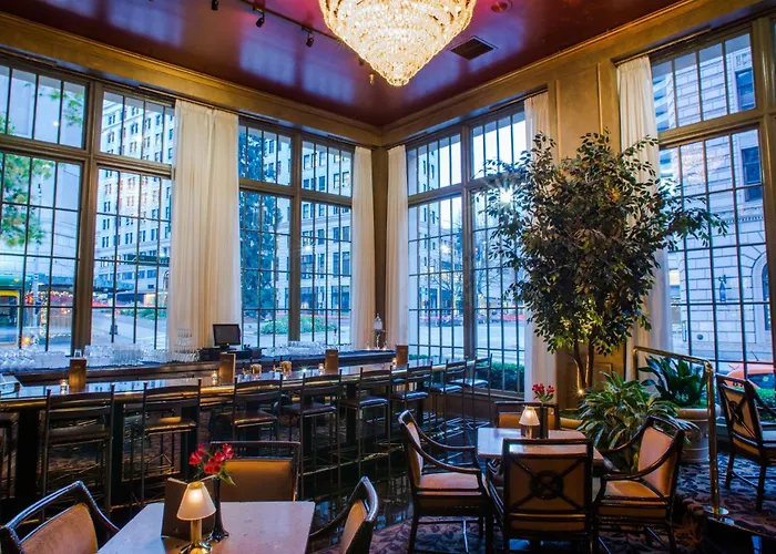Mayflower Park Hotel