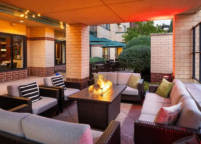 Courtyard By Marriott Mall Of America