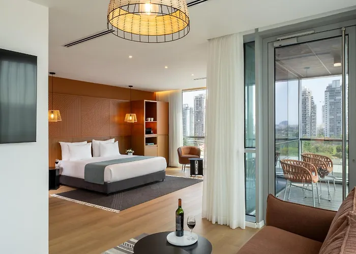 Prima Link Hotel