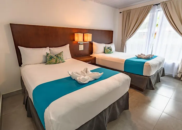 Hotel Marino Ballena