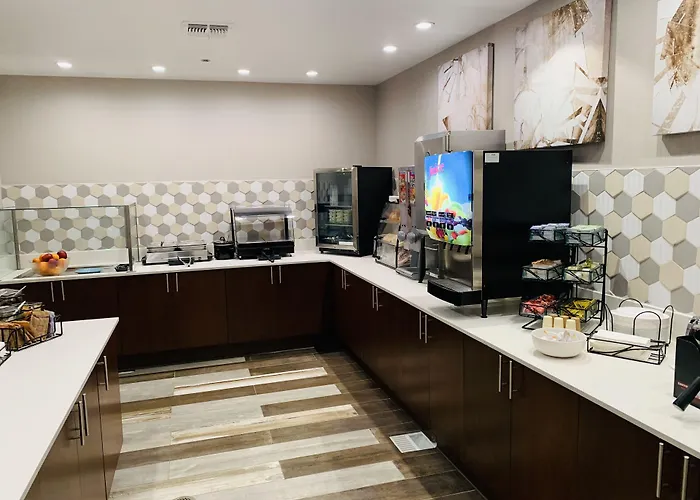 Windmill Suites Surprise - Phoenix, An Ascend Collection Hotel