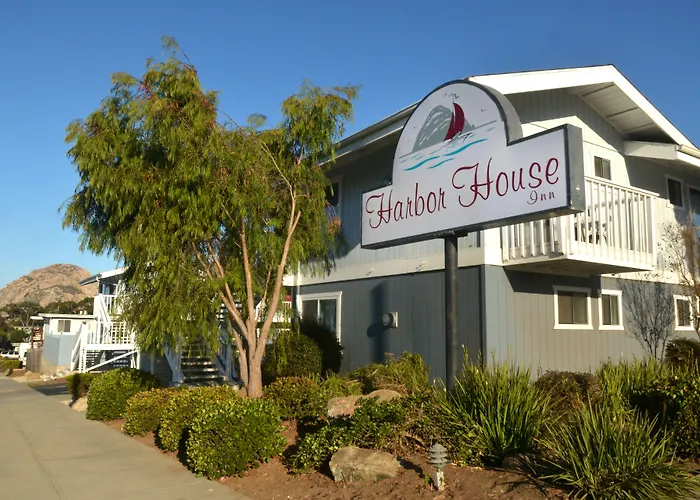 Harbor House Inn