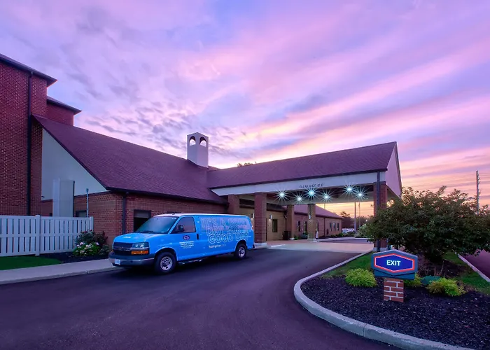 Hampton Inn & Suites Cleveland-Airport/Middleburg Heights