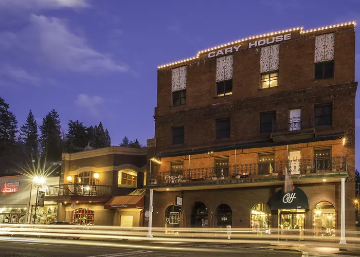 Historic Cary House Hotel
