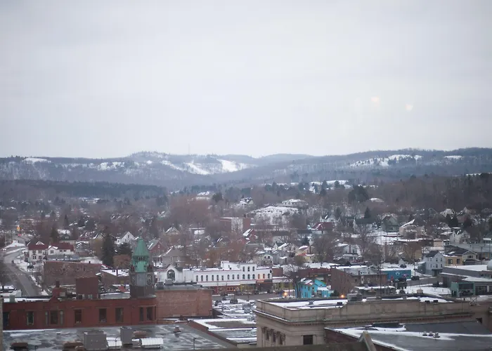 Landmark Inn Marquette