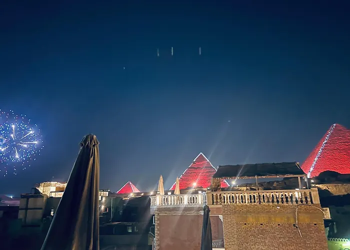 Karnak Pyramids View Inn