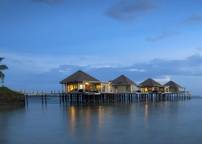 Coconuts Beach Club Resort And Spa Fausaga