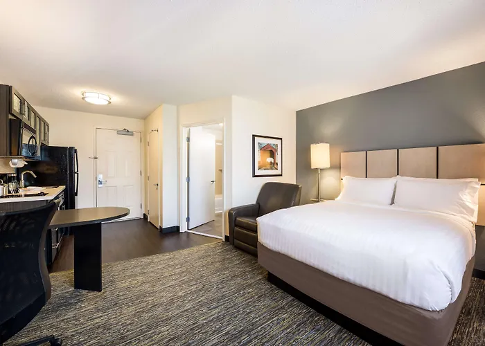 Sonesta Simply Suites Chicago Waukegan