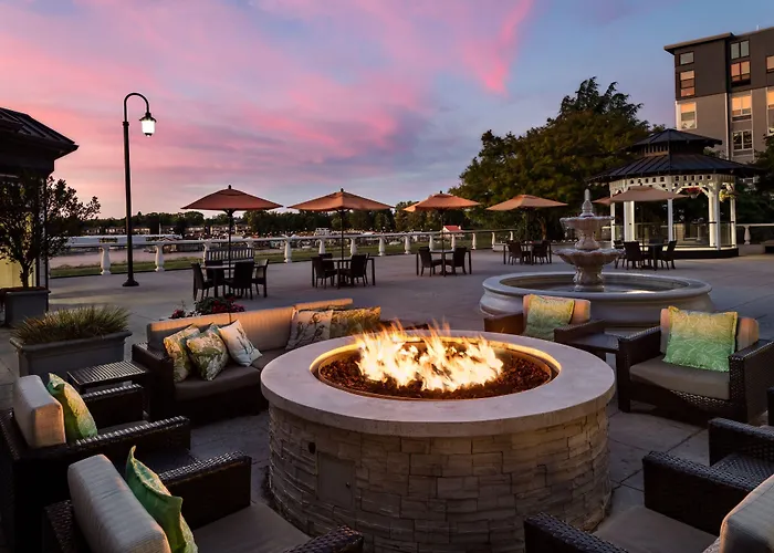 Courtyard By Marriott Portland North