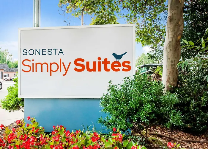 Sonesta Simply Suites Falls Church