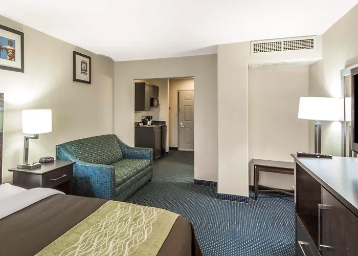 Quality Inn Tulsa-Downtown West