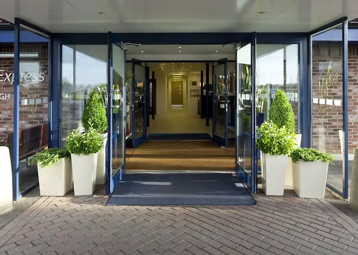 Holiday Inn Express By Ihg