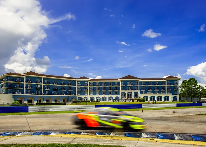 Seven Sebring Raceway Hotel