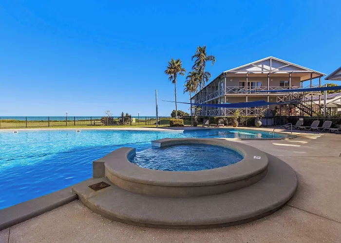 Moonlight Bay Suites
