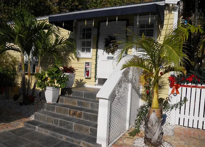 Duval Inn - Key West