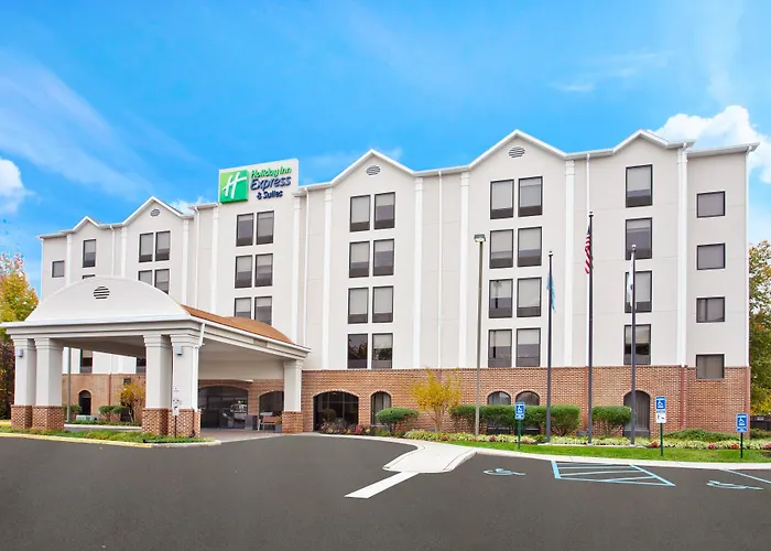 Holiday Inn Express & Suites By Ihg