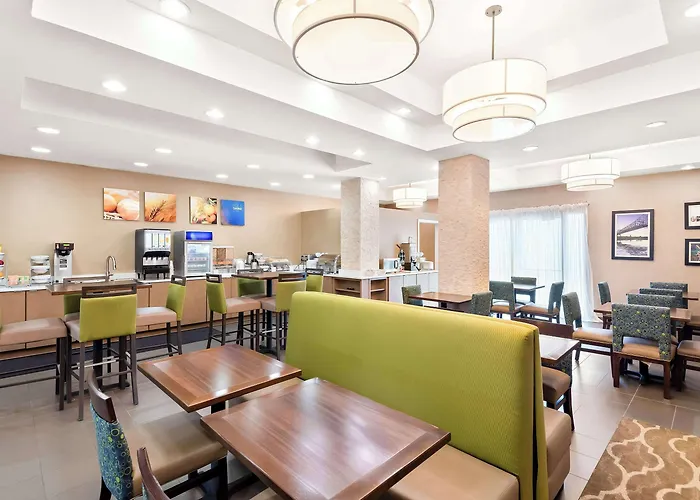 Comfort Suites New Orleans East