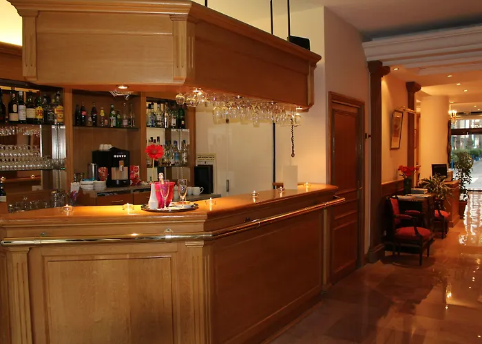 Sun Riviera Hotel
