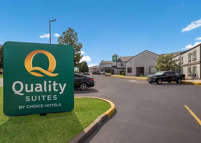 Quality Suites Tulsa I-44