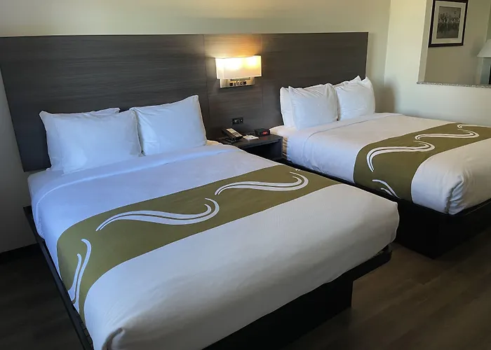Quality Suites Tulsa I-44