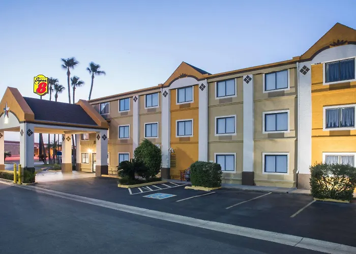 Super 8 By Wyndham Tx
