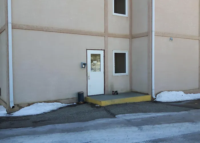 Super 8 By Wyndham Moose Jaw Sk