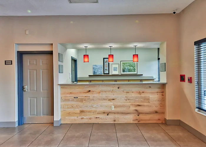 Country Inn & Suites By Radisson, Southwest