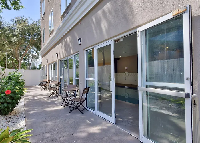 Country Inn & Suites By Radisson, Southwest