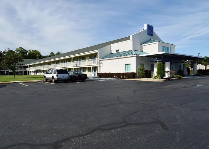Motel 6-Tewksbury, Ma - Boston