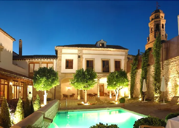 Hotel Puerta De La Luna Baeza